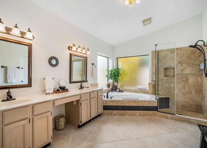 Beautiful Scottsdale Escape Heated Pool, Spa, & Putting Phoenix