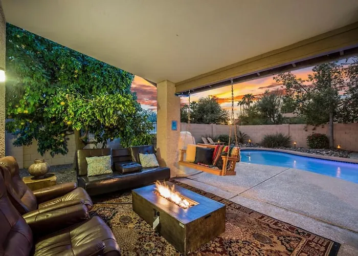 Dom wakacyjny Beautiful Scottsdale Escape Heated Pool, Spa, & Putting *